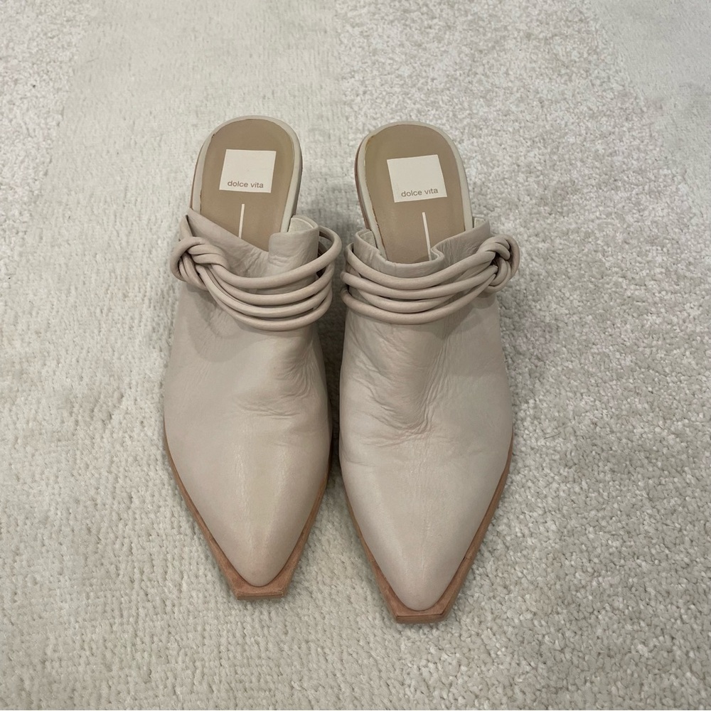 DOLCE VITA Women's Off White Sita Suede Heel Mules Size 9.5
